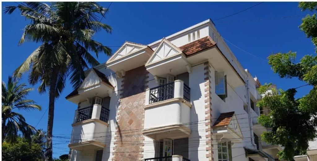 Royale Achaya Chennai Exterior foto